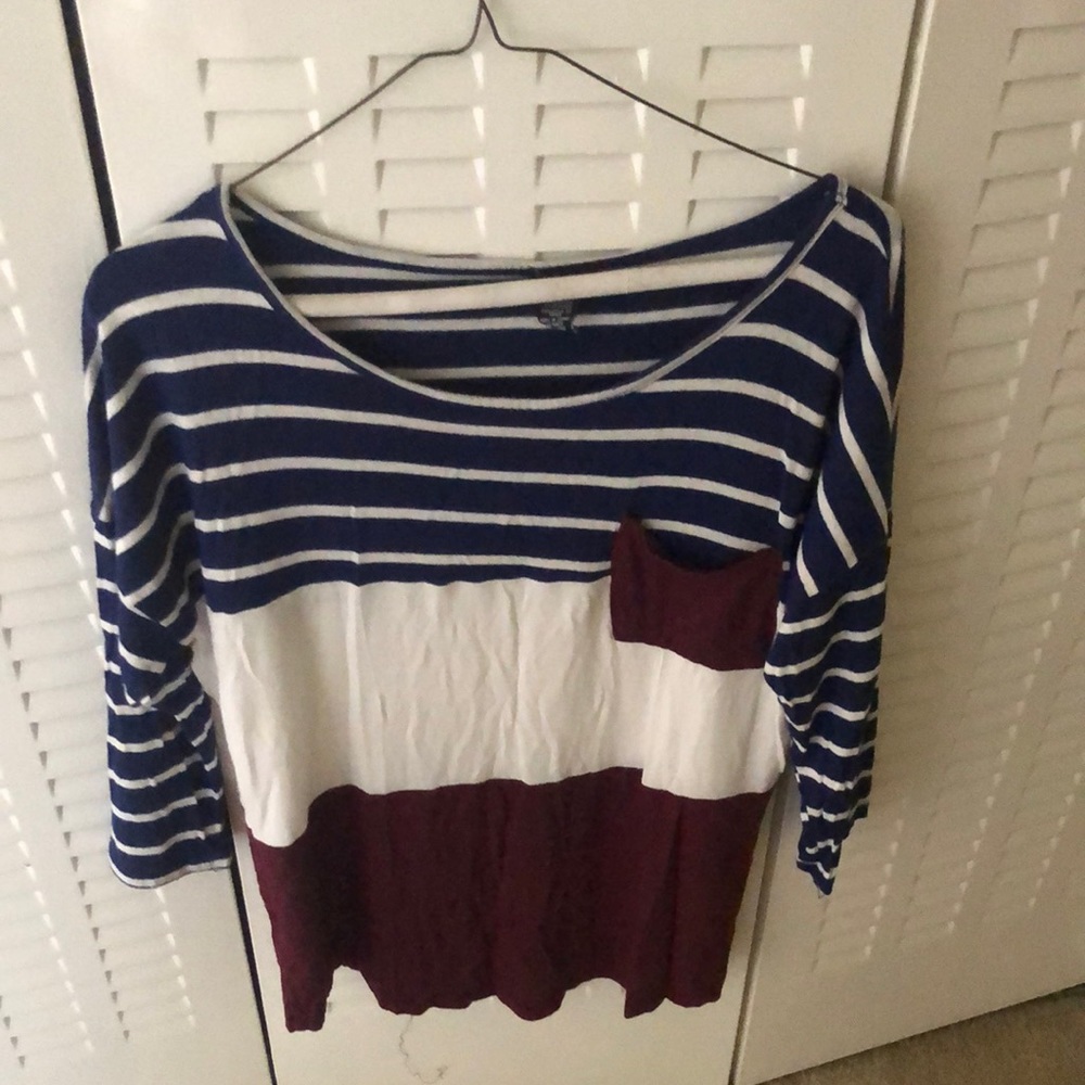 Women’s long sleeve T-shirt